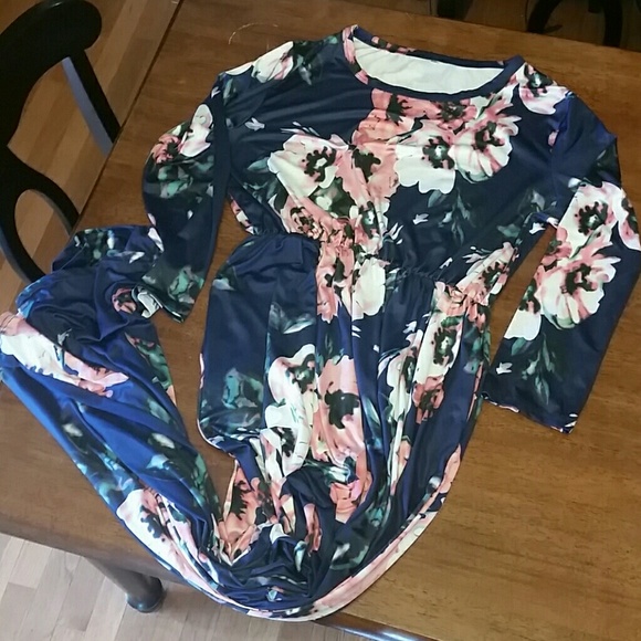 Dresses & Skirts - Maxi Dress with pockets.